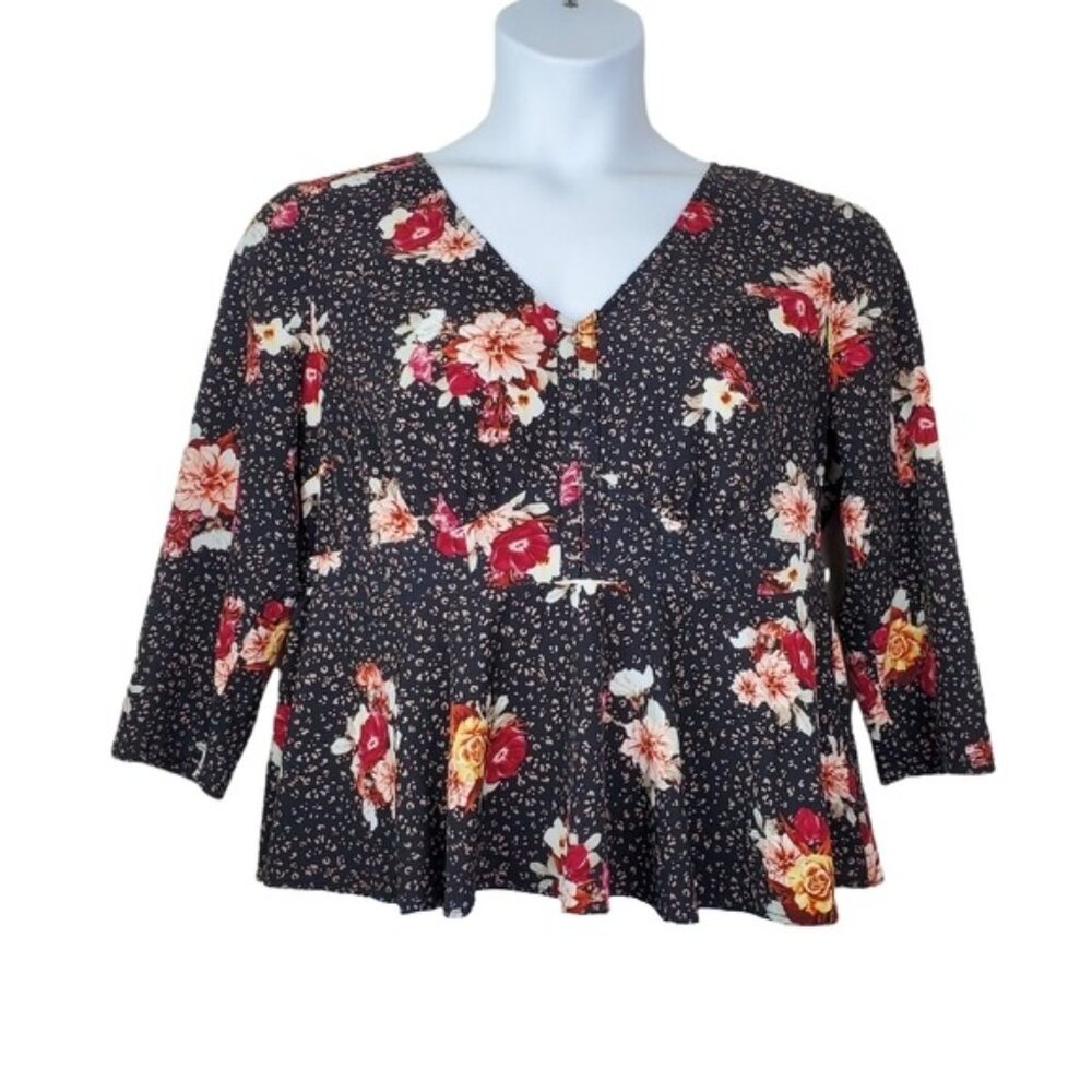 Torrid Womens 3/4 Sleeve Black Floral Print V-Neck Peplum Top Size 10